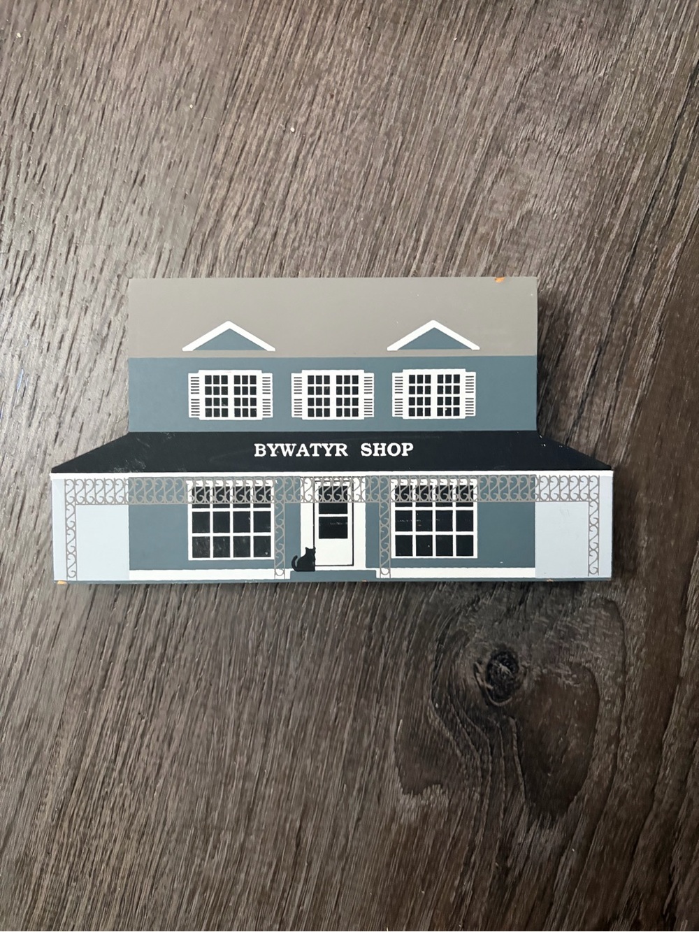 1993 vintage Cat’s Meow Bywatyr Shop Piece